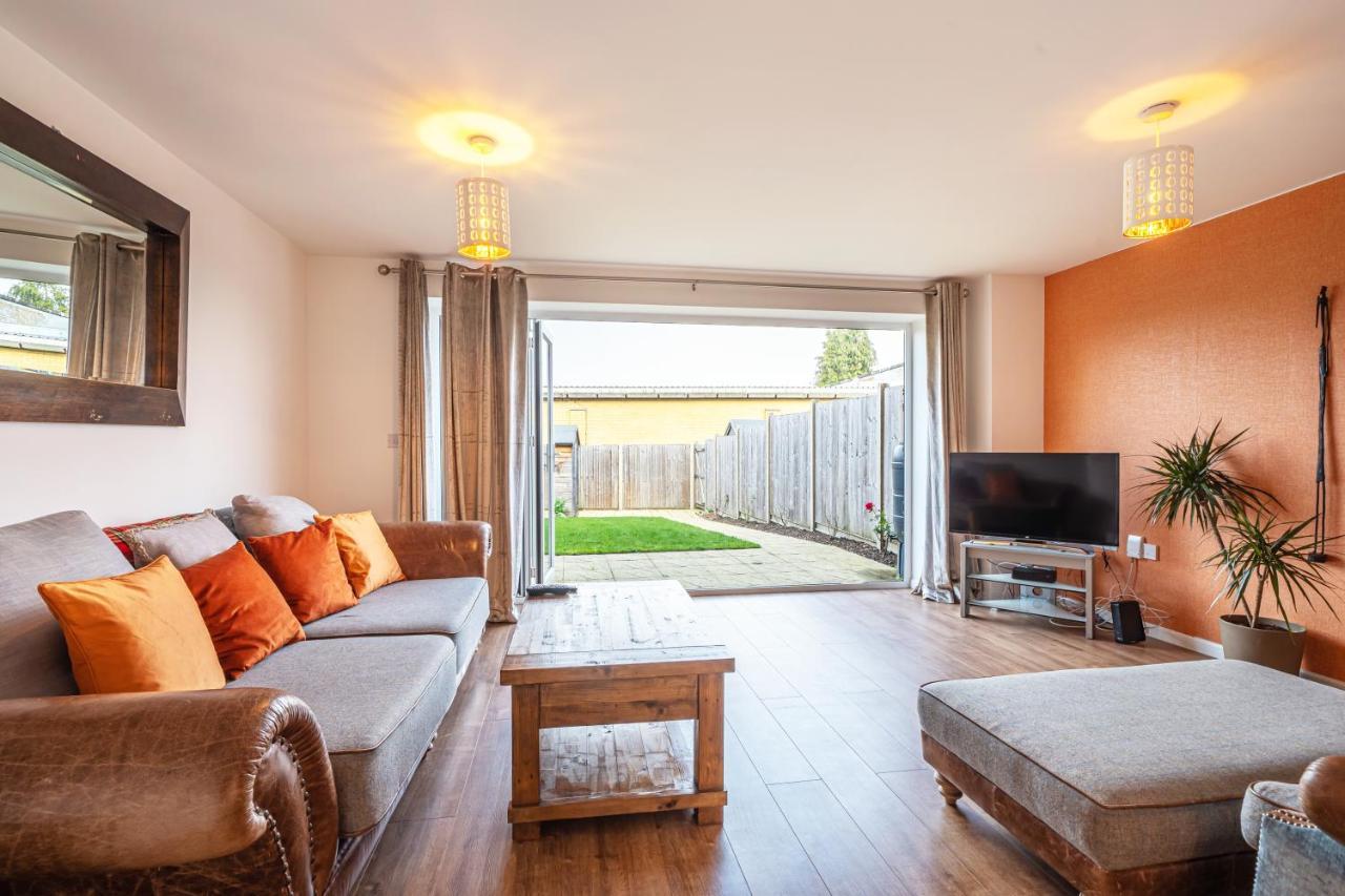Modern Townhouse - Sleeps Up To 6 Apartment Maidenhead Exterior foto